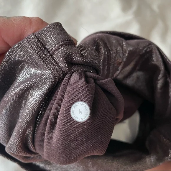 Lululemon Shine Align leggings - Picture 4 of 4